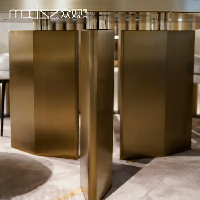 Morgan dining table Morgan dining table