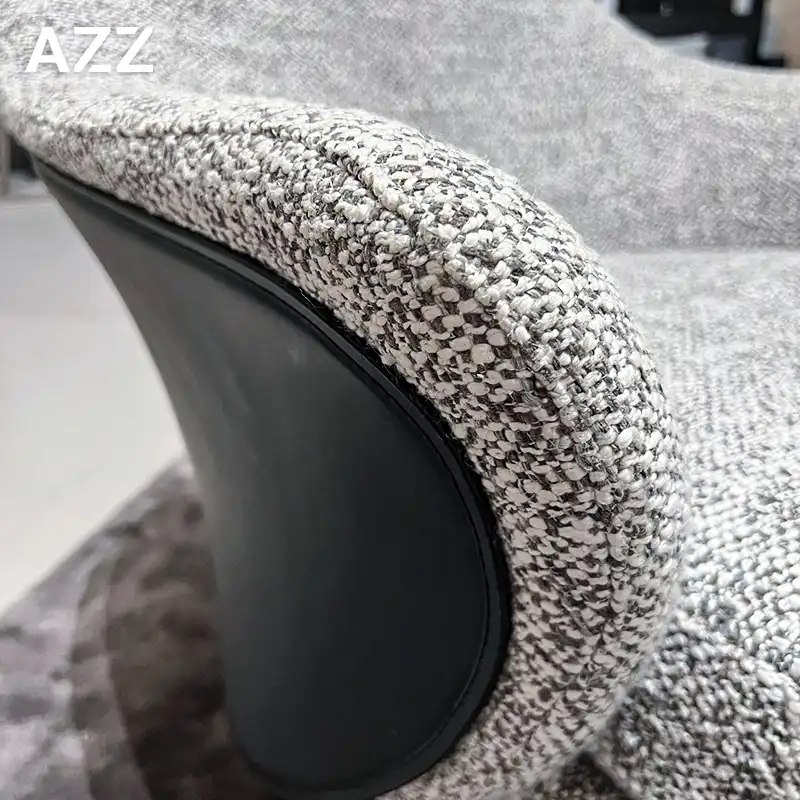  Angie lounge chair