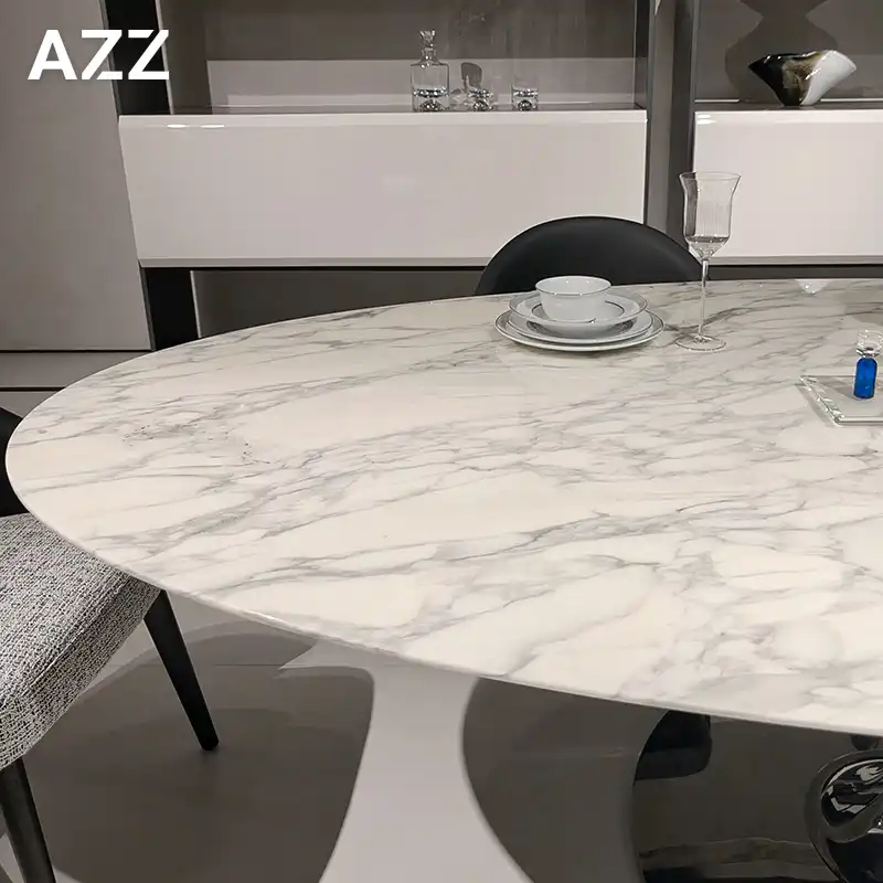 Oliver dining table