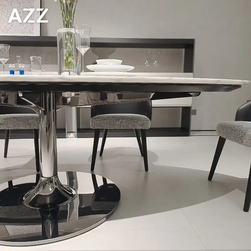 Oliver dining table