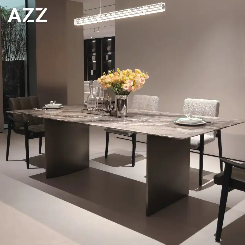  Linha Dining Table