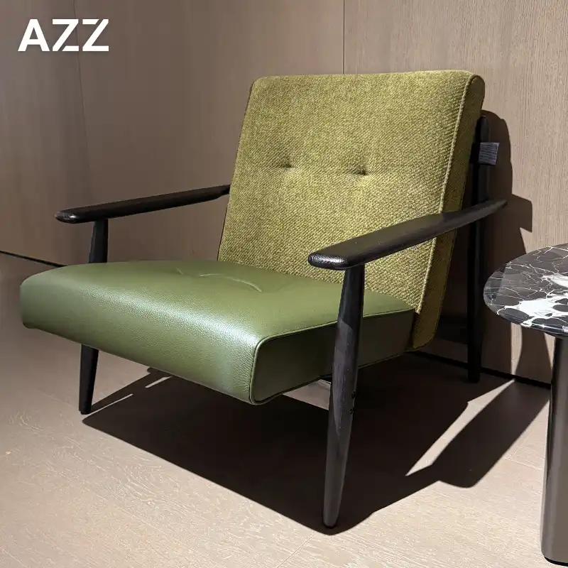 Trio chair