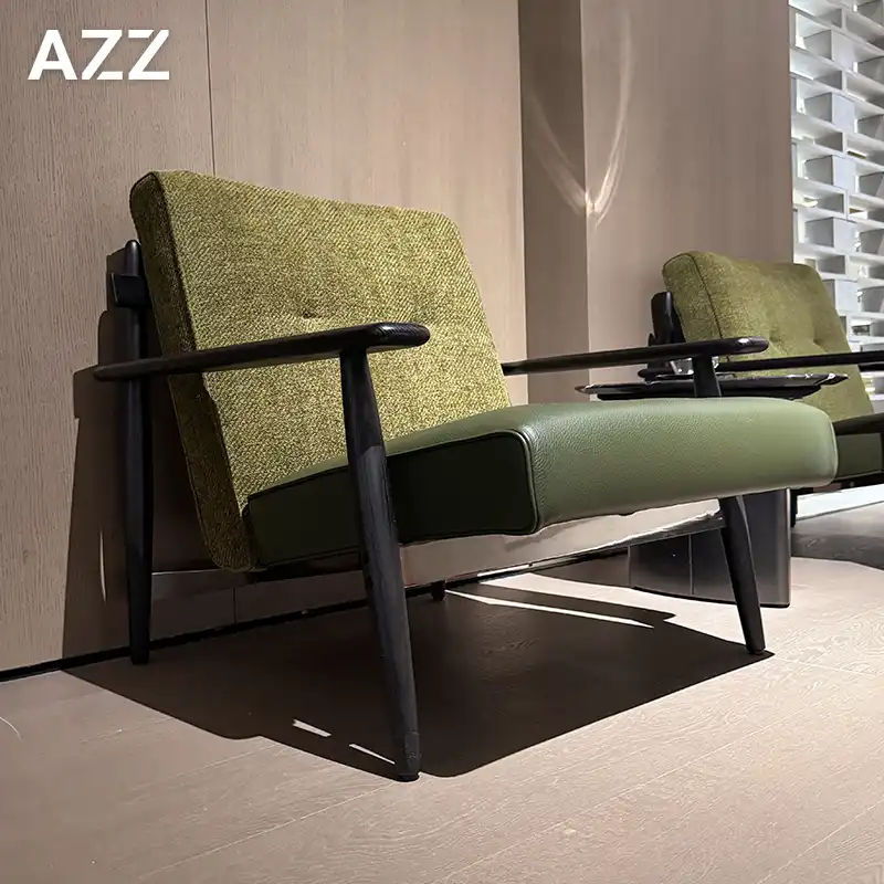 Trio chair