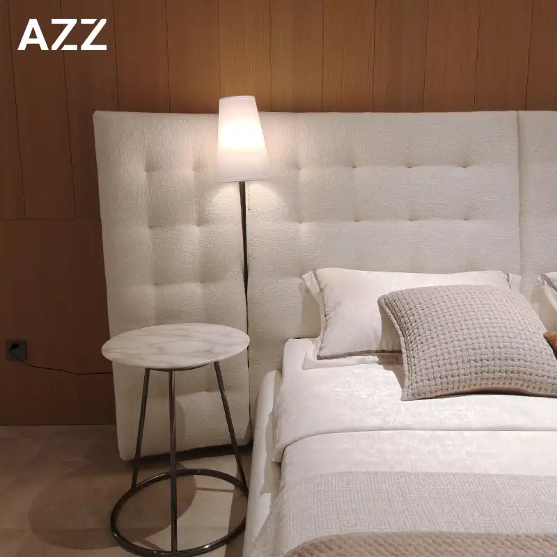 Angle bed