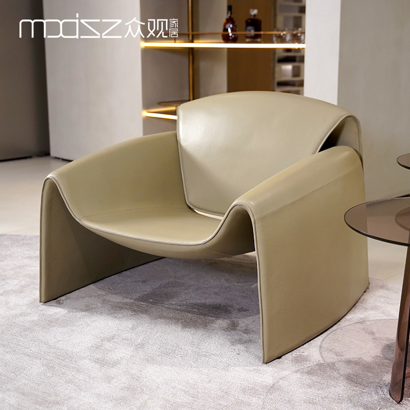 Leclub Lounge Leather Chair